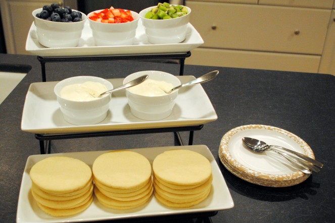 individual fruit pizza bar
